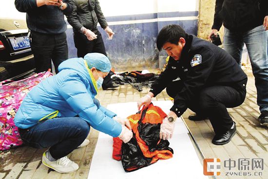 警方勘查案发现场