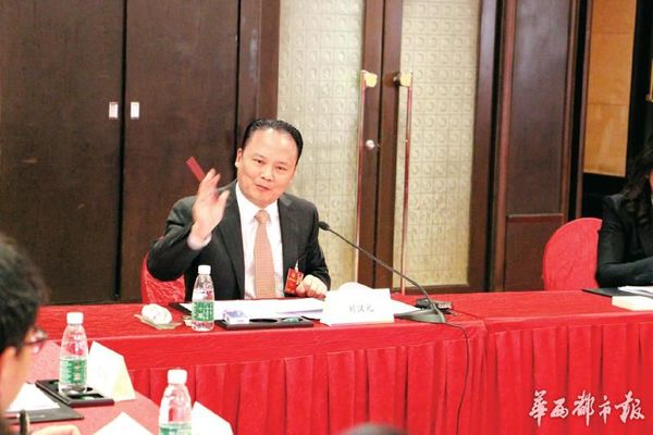全国政协委员、通威集团董事局主席刘汉元。