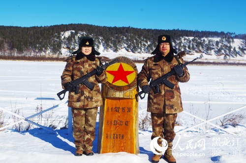 陈东旭和杜旖旎合影留念。冯文博 摄