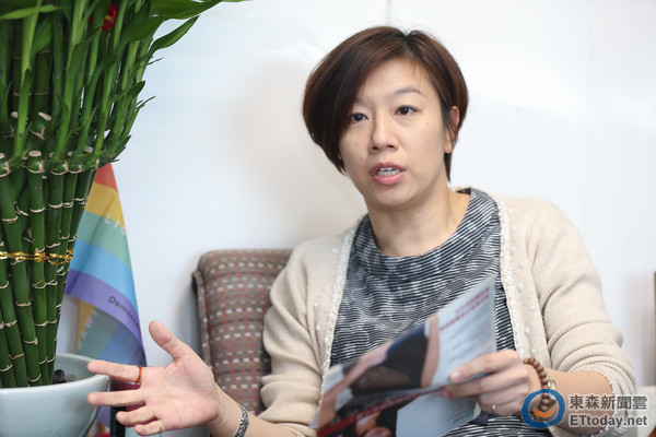 新"立委"林静仪爱上小8岁助理 无惧姐弟恋暂不结婚|男友|民进党_凤凰资讯