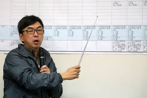 “王林体制下,台‘立法院’这些高阶文官怎么升迁的?聘任人员怎么来的?”民进党“立委”段宜康在脸书贴文,质疑立法院传闻已久的“人事黑幕”。图片来源:台湾《联合报》