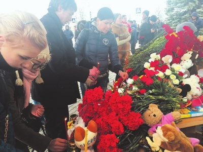 阿联酋 客机 在 俄罗斯坠毁 |降落| 客机 _凤凰资讯