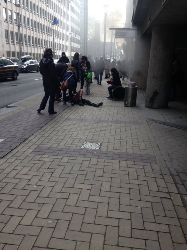 据比利时媒体报道,欧盟总部附近地铁站22日发生爆炸。