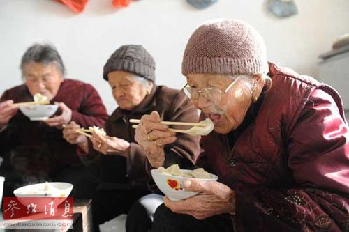 日媒:大看护时代将至 中国可向日本取经|老龄