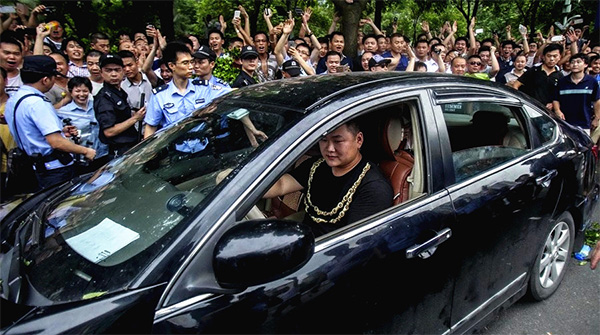 有案底还能开专车? 看神州专车如何保障乘客安