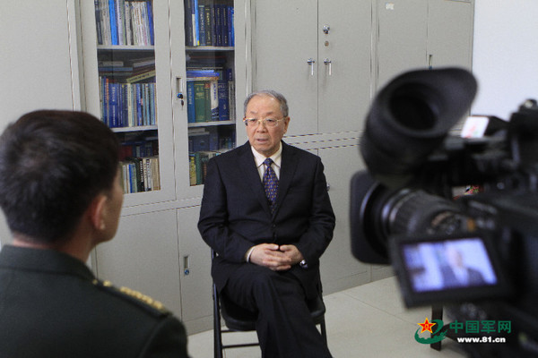 军事专家尹卓接受解放军报、中国军网记者采访,就国际反恐问题发表看法