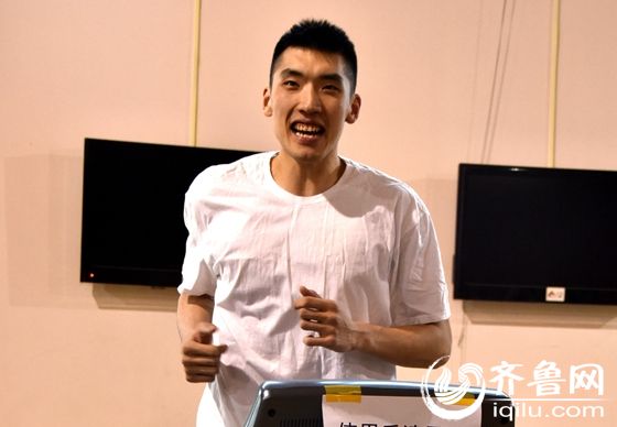 山东男篮热身赛三负一胜 出产五大国手新帅未