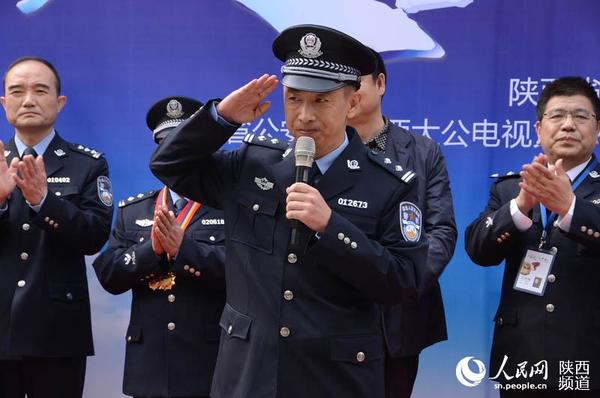 演员范雷饰演汪智勇