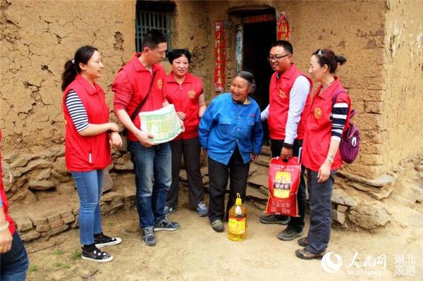湖北十堰:志愿者情暖小山村|爱心|志愿者