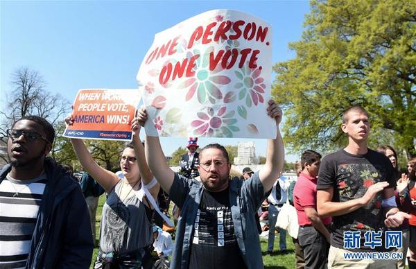 美国民众国会前示威抗议金钱政治(高清组图)|集