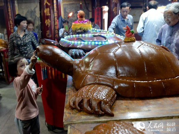 “摆大龟”民俗已经在德化延续了300多年。许华森 摄