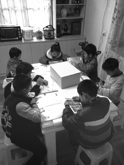 公益图书馆建成后，喜欢到颜钰棚家学习的孩子们将会拥有更宽敞的阅读环境。
