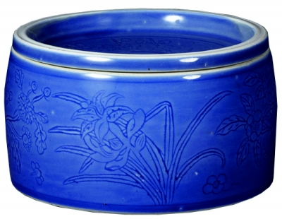 蟋蟀罐拍卖迷人眼_文化频道_凤凰网