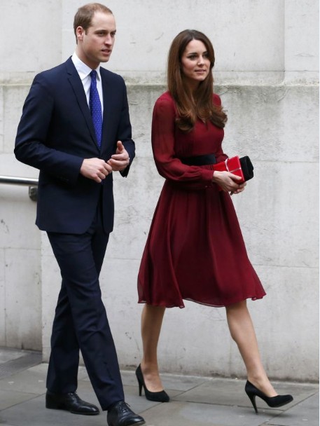 11日，威廉王子夫妇前往英国国家肖像馆参观