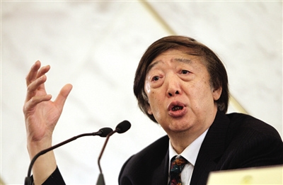 从1983年起，冯骥才已经担任了30年全国政协委员。新京报资料图片 薛珺 摄