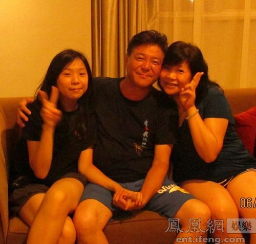 姜育恒女儿来巡演武汉站探班 做嘉宾有条件