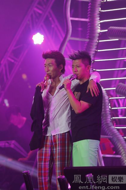 《粤语歌红日怎么学》 学粤语歌技巧 怎么学唱粤语歌