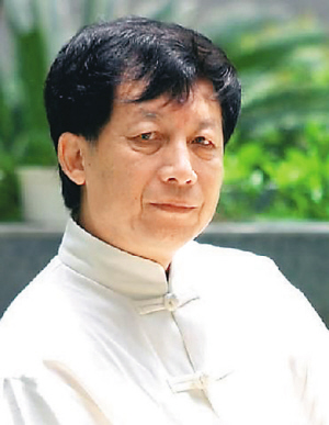易中天挺90后批中国教育 钟道然出版《我不原谅》
