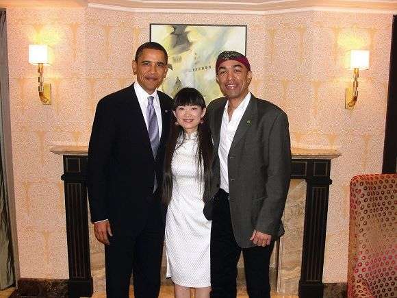 奥巴马弟弟:不知道哥哥在想什么 对他不寒而栗