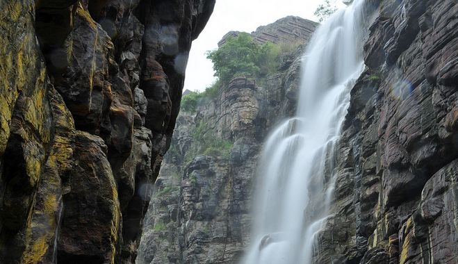 首批国家AAAAA级旅游景区--焦作云台山一日游
