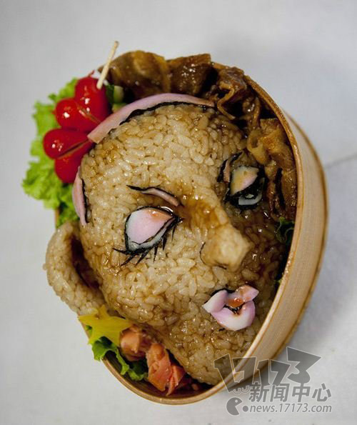哭笑不得? <em>腐女</em>为<em>男友</em>特制坑爹cos便当_游戏频