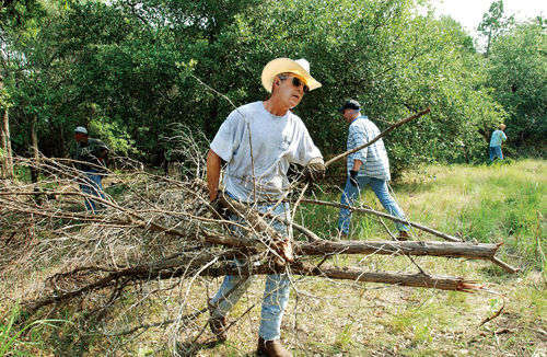 领导人度假调查:奥巴马被批太奢侈 普京钓鱼疑
