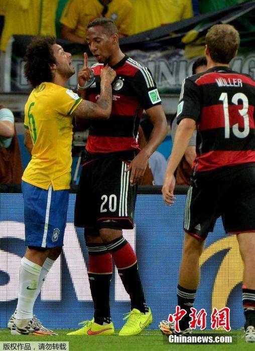 德国30分钟轰5球 7-1巴西酿惨案