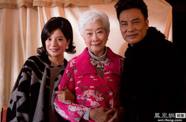 赵薇客串《12金鸭》与古天乐贴身热舞[高清大