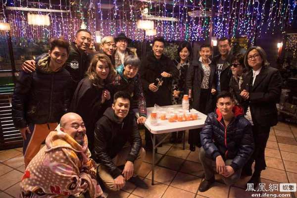 赵薇客串《12金鸭》与古天乐贴身热舞[高清大