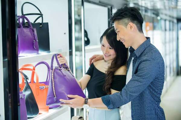 丽星邮轮·天秤星号11月4日首航 参加邮轮自拍