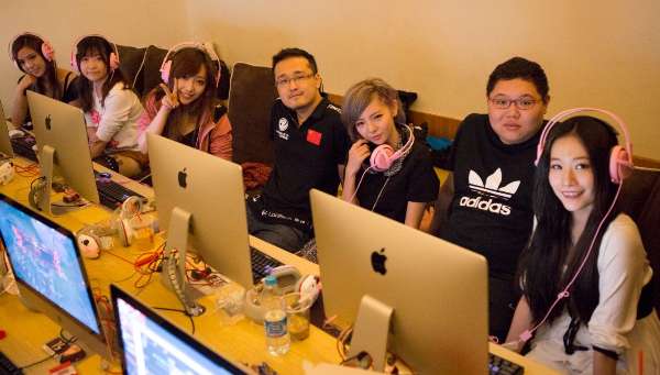 甜美与实力并重: iG建立英雄联盟女子战队_游
