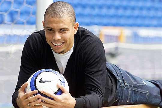 罗纳尔多悲惨童年:父亲是酒鬼还吸毒