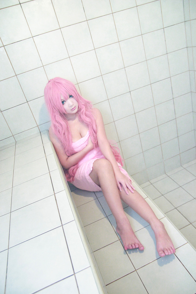 粉嫩粉嫩的妹子!<em>性感</em>台<em>妹</em>COS虚拟歌手巡音_