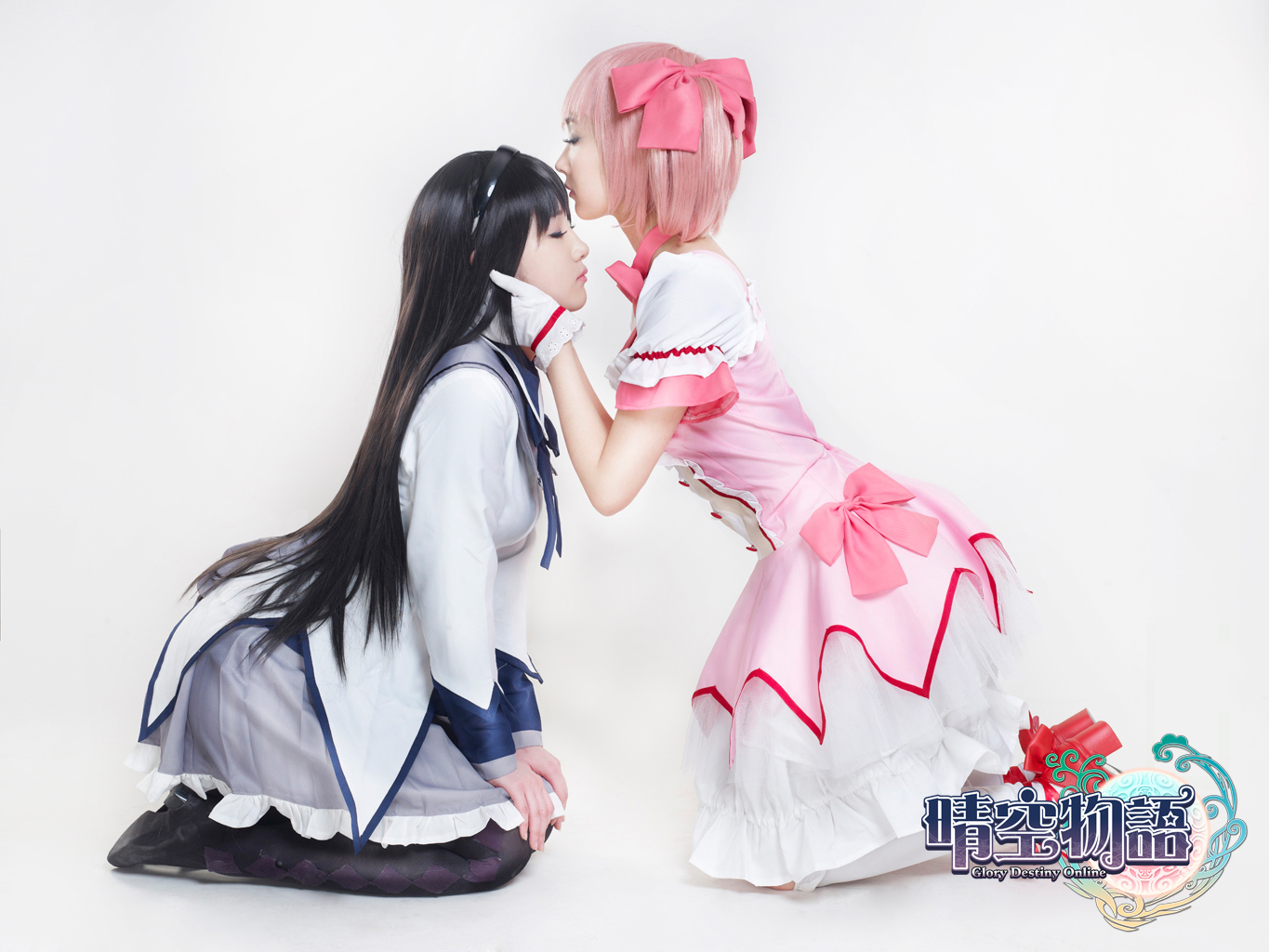 贫乳黑长直VS巨乳白富美 晴空娘玩百合_游戏
