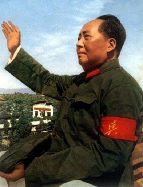 1966年毛泽东首次接见红卫兵照片的三个版本