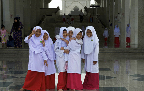 宅男福利 制服诱惑:看哪国校服最是你的菜?