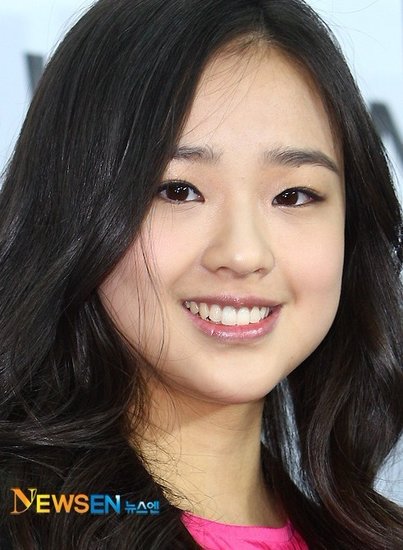 韩国<em>艺术</em>体操<em>美女</em>孙妍在出席某品牌活动