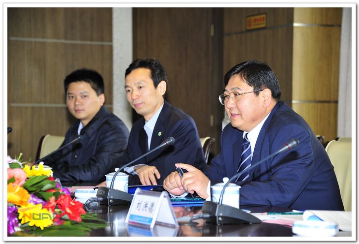 中航工业集团公司副总经理高建设一行来校访问