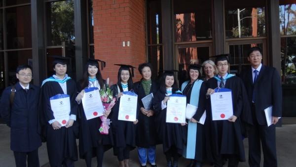 江南大学网络教育2012年工作会议圆.