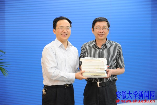 重温往昔事 再忆当年情 中文系部分77级校友回