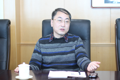 我校召开2012年青年志愿者宣誓暨表彰大会_教