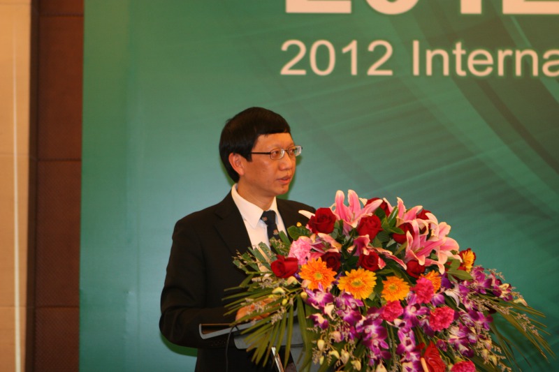 涂善东教授出席2012国际机械工程教育峰会
