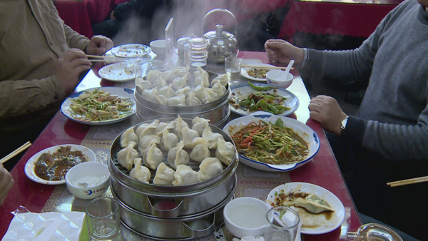 冬至习俗“催热”饺子馆生意 饺子销量翻五六倍