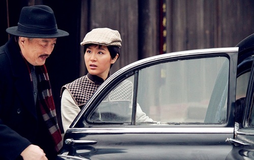 《热血码头》老戏骨汇聚 王碧儿表演显真诚