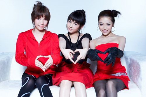 t.r.y.青春秀不停 网络风暴让你hold不住