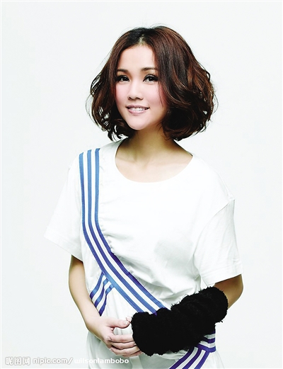 谢安琪 分裂地唱出自己的心声_娱乐频道_凤凰网