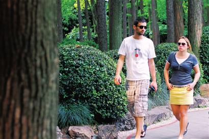 老外在上海活得恣意(图)