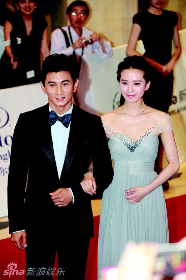 图为: 吴奇隆 和 刘诗诗 