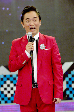 不种田年收入过亿_主持人年收入排名