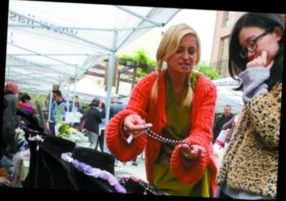 洋草根在上海 收入不如普通白领从容应对落